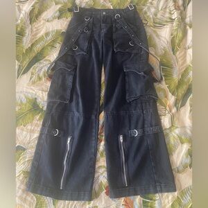 ROMWE Black Pants with Buckle Detail
